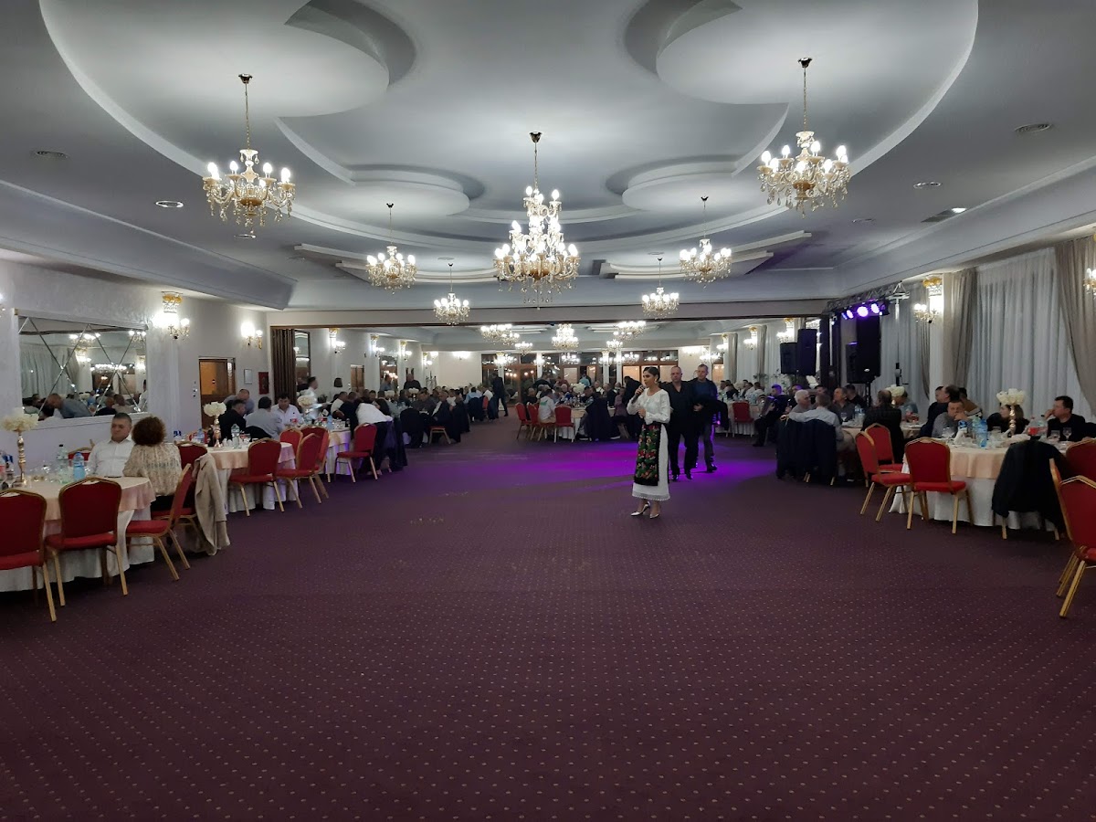 Vatra Romană - foto 5