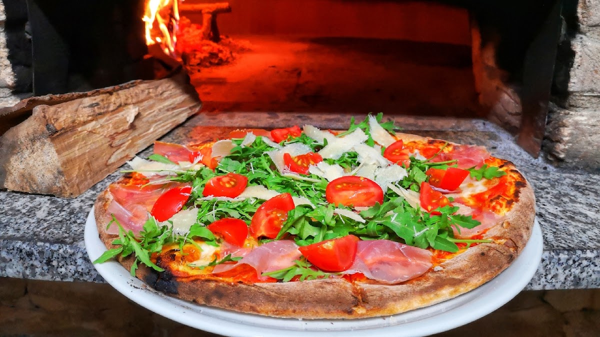 Vatra Satului - foto 2