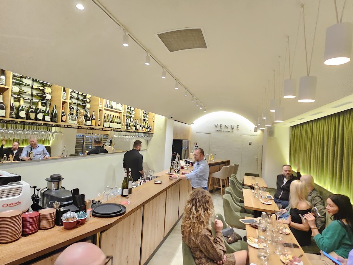 Venue Coffee & Wine - foto 3