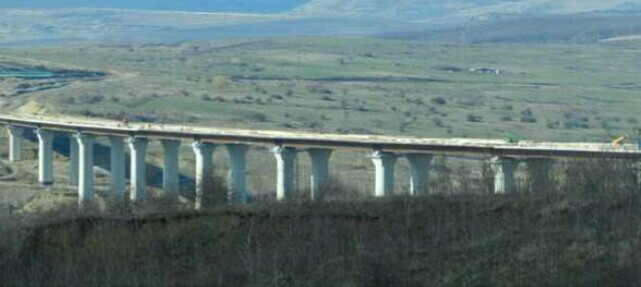 Aciliu Viaduct - foto 1
