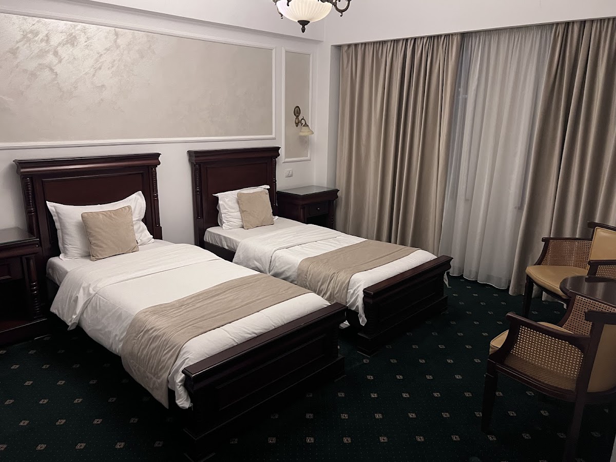 Victoria Hotel