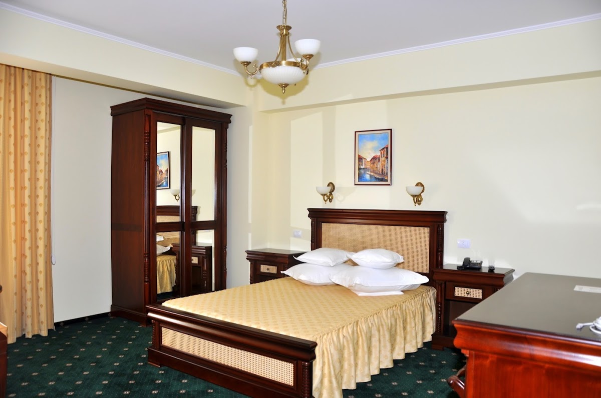 Victoria Hotel