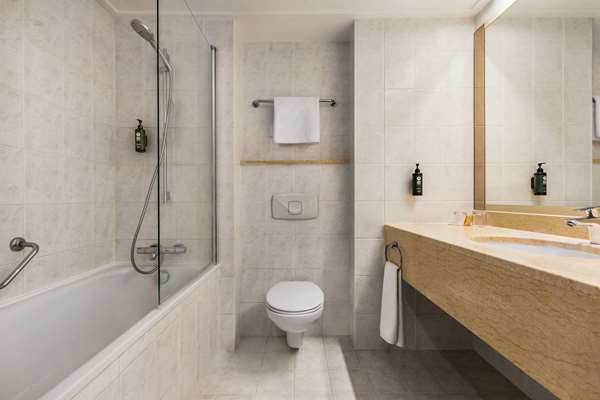 Vienna House Easy by Wyndham Airport Bucharest - foto 3