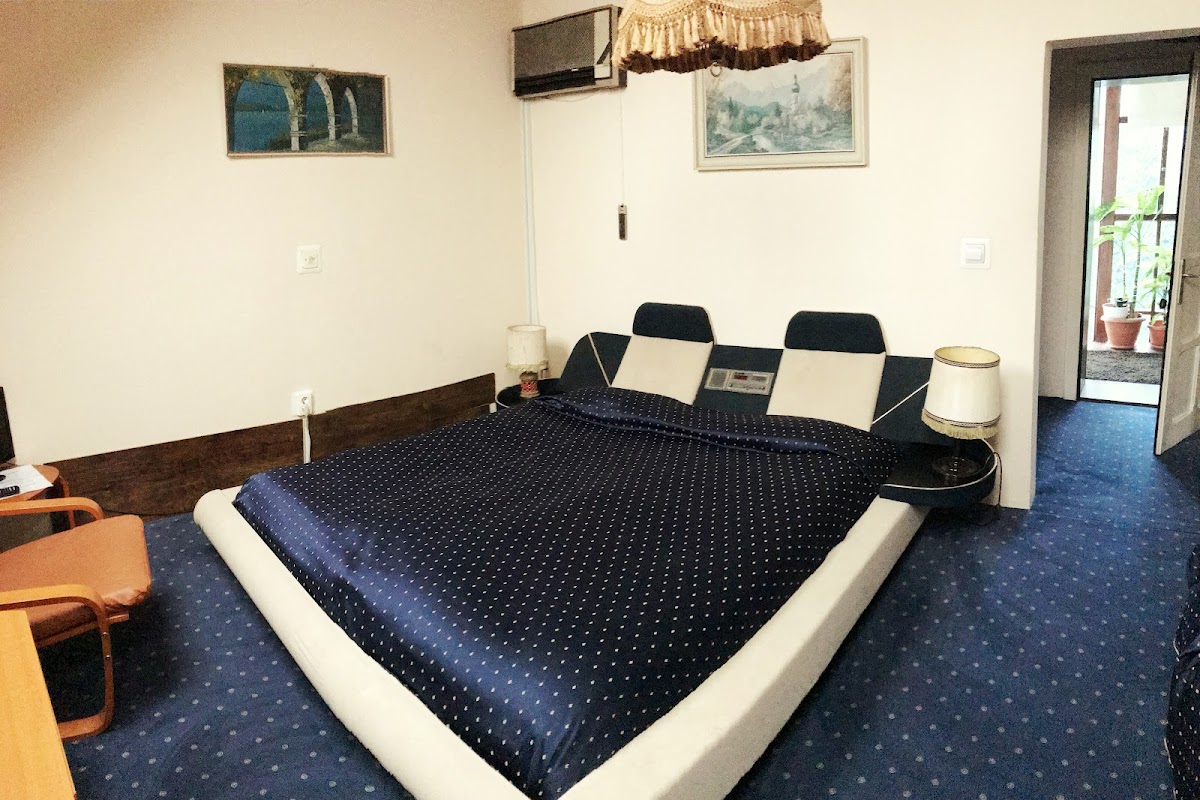 Vila Monica
