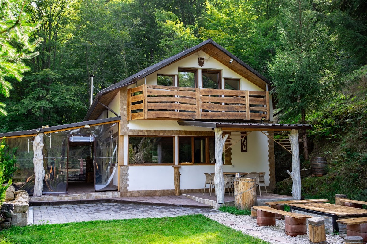 Vila Nikobri, Cugir