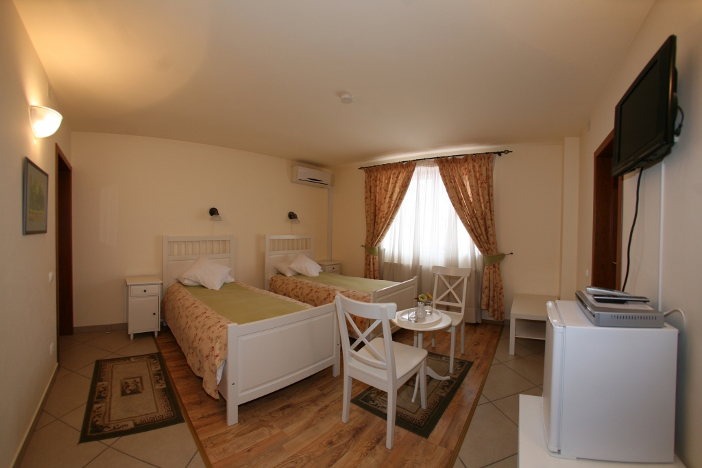 Vila Toparceanu - foto 2