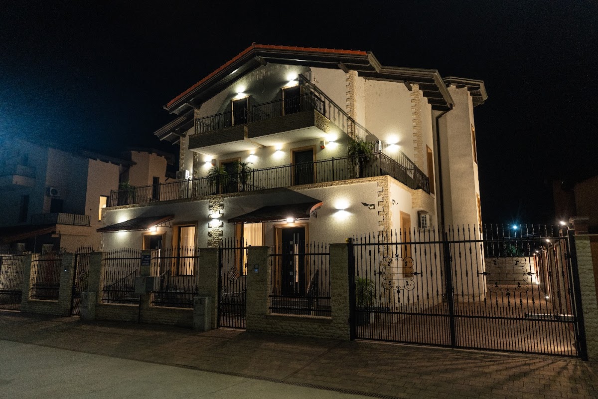 VILLA HARRY, Moşniţa Nouă