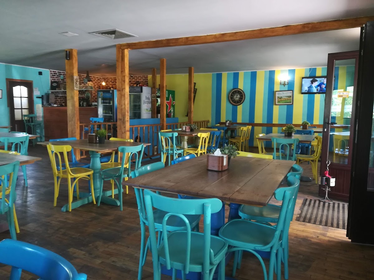 Vintage Restaurant and Garden - foto 4