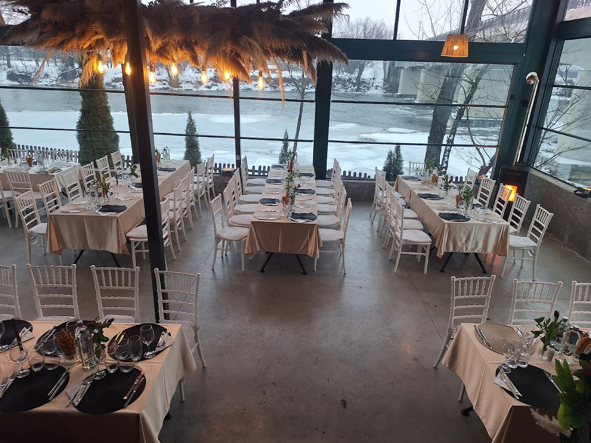 Weekend Bistro Cafe Terasa - foto 2