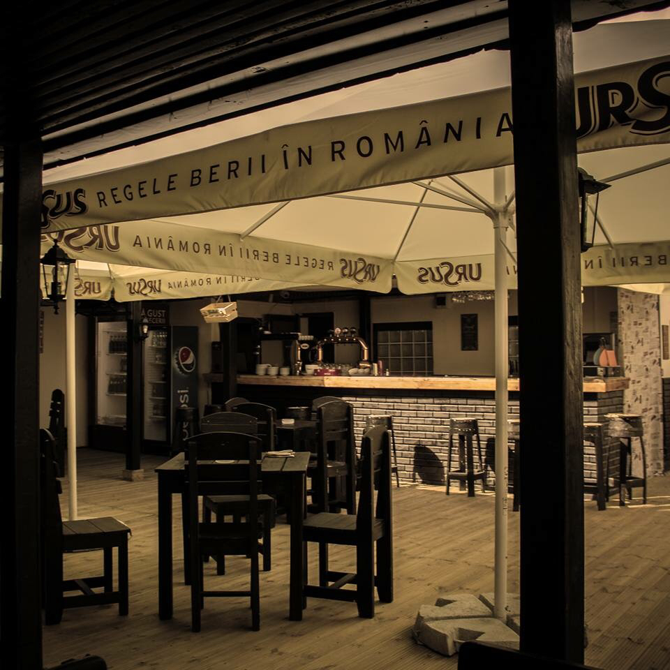 West Bar & Cafe