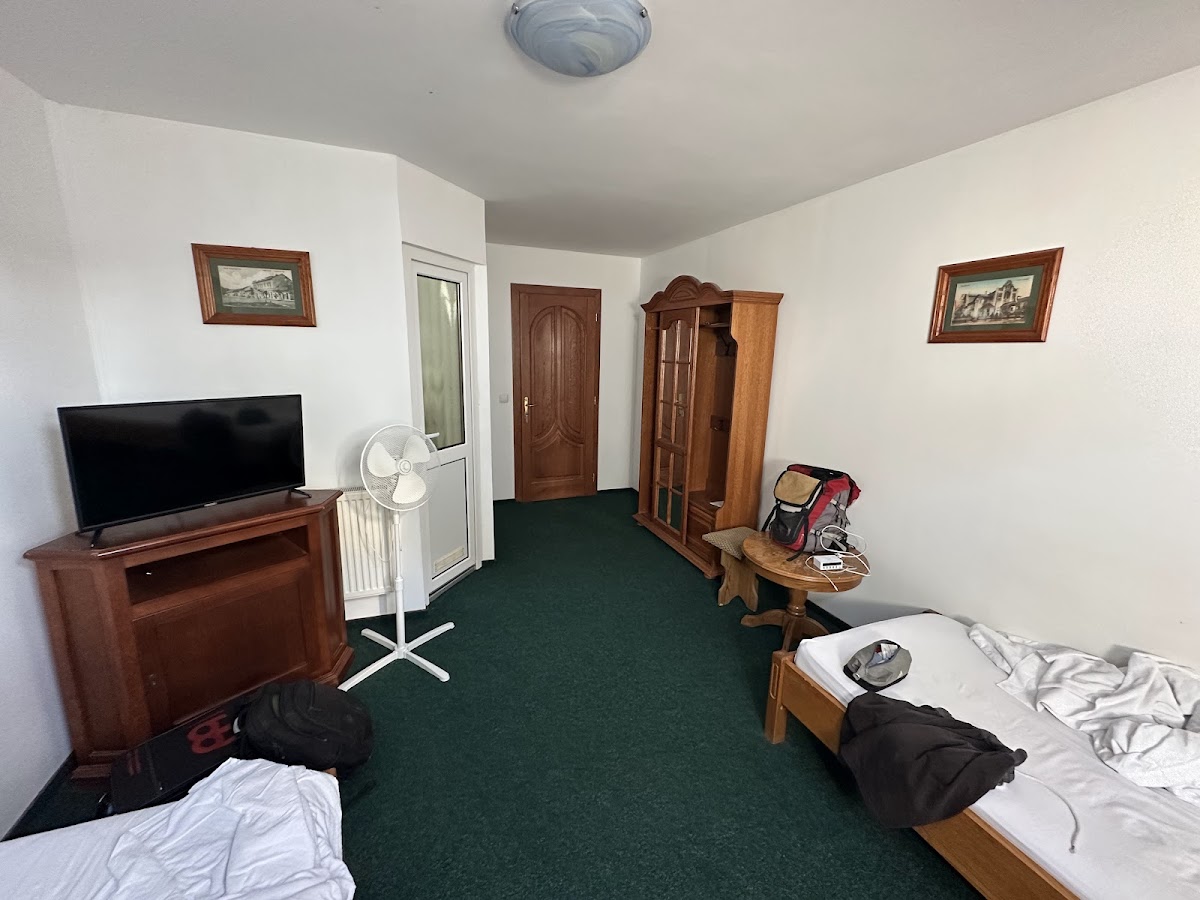 West Motel