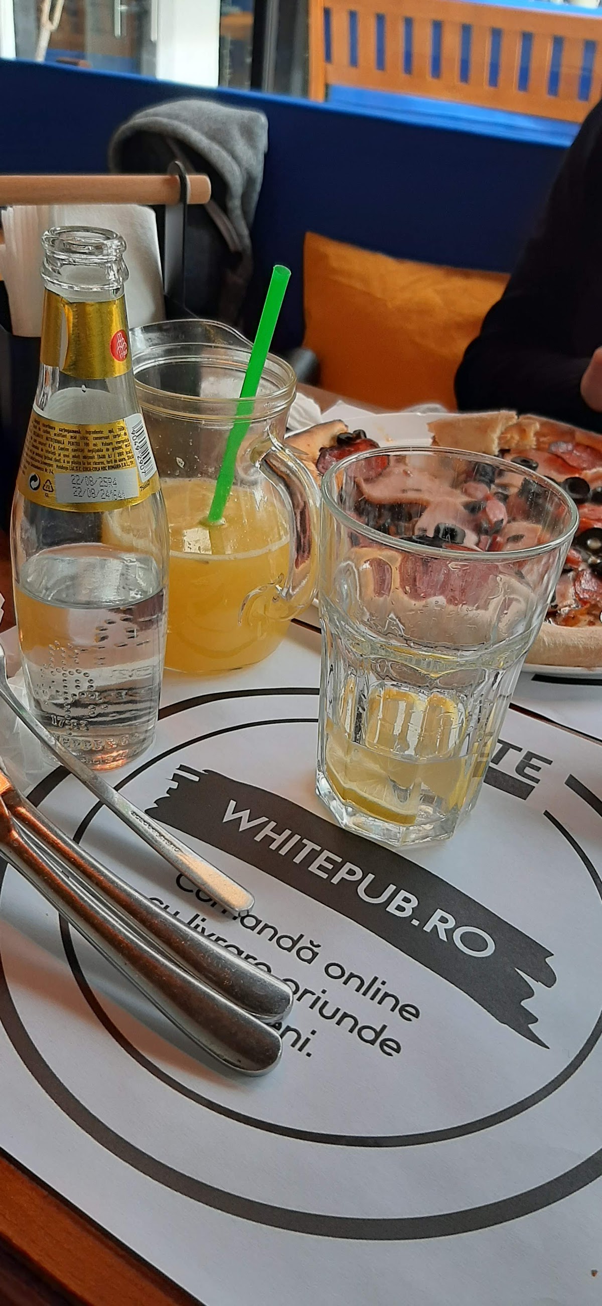 White - Pub Restaurant Pizzerie - foto 4