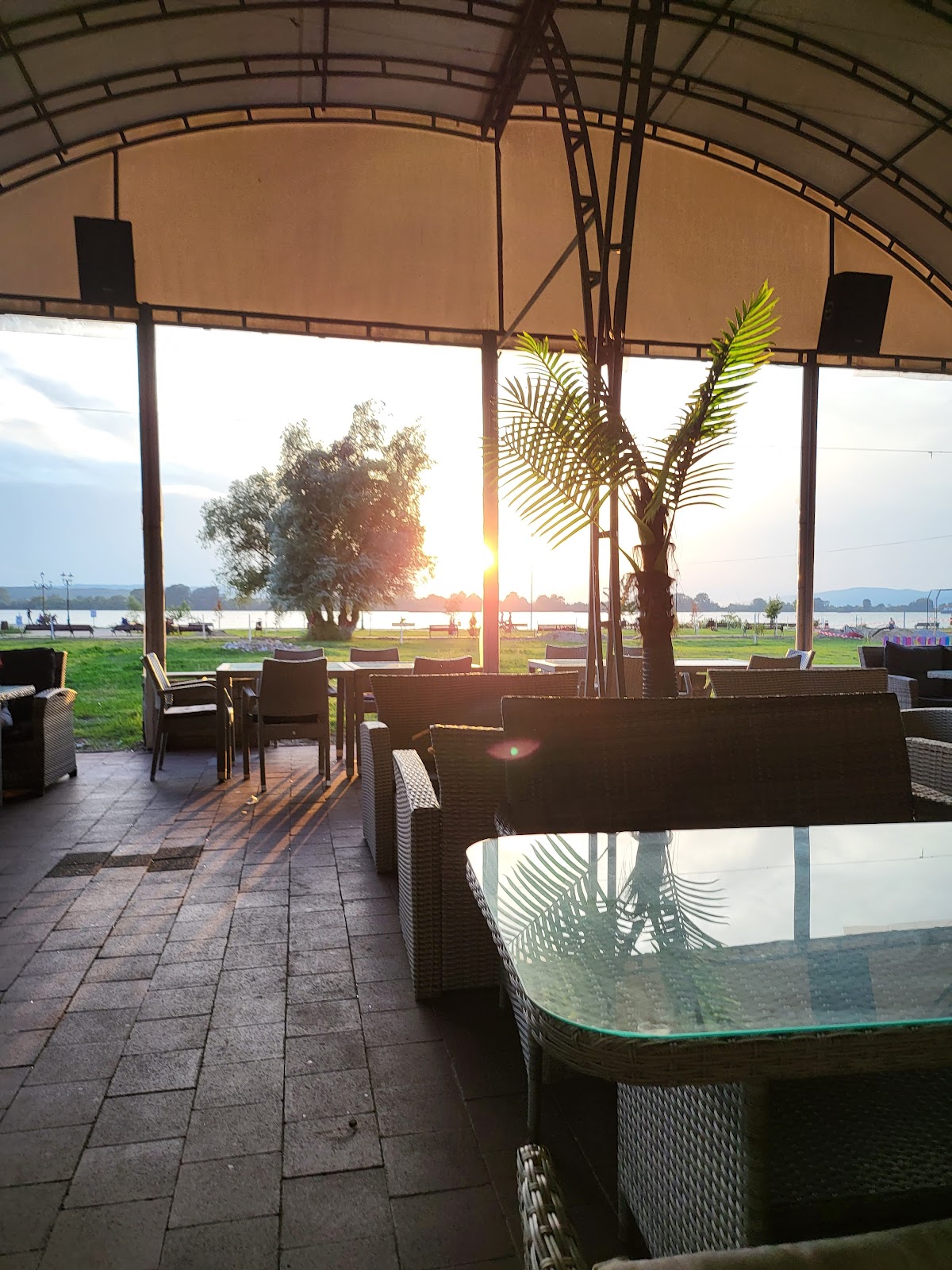 WOW Lounge Bar&Pizza - foto 1