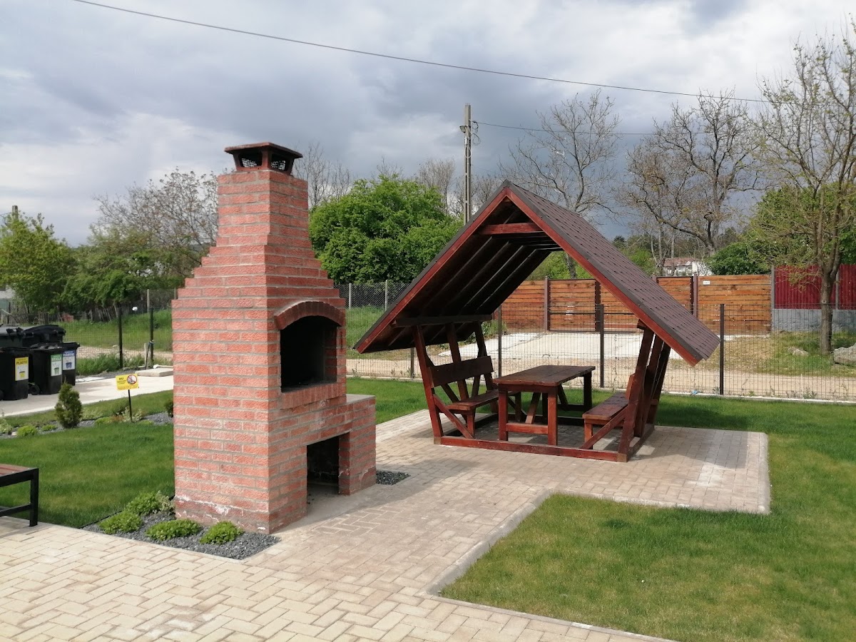 Zona de picnic-faleza Berca
