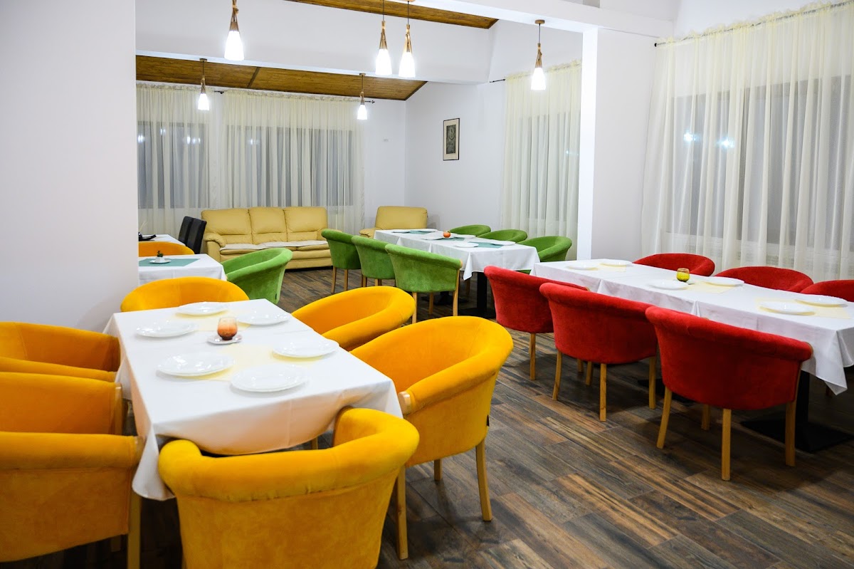 Zori de Zi Breaza - foto 3