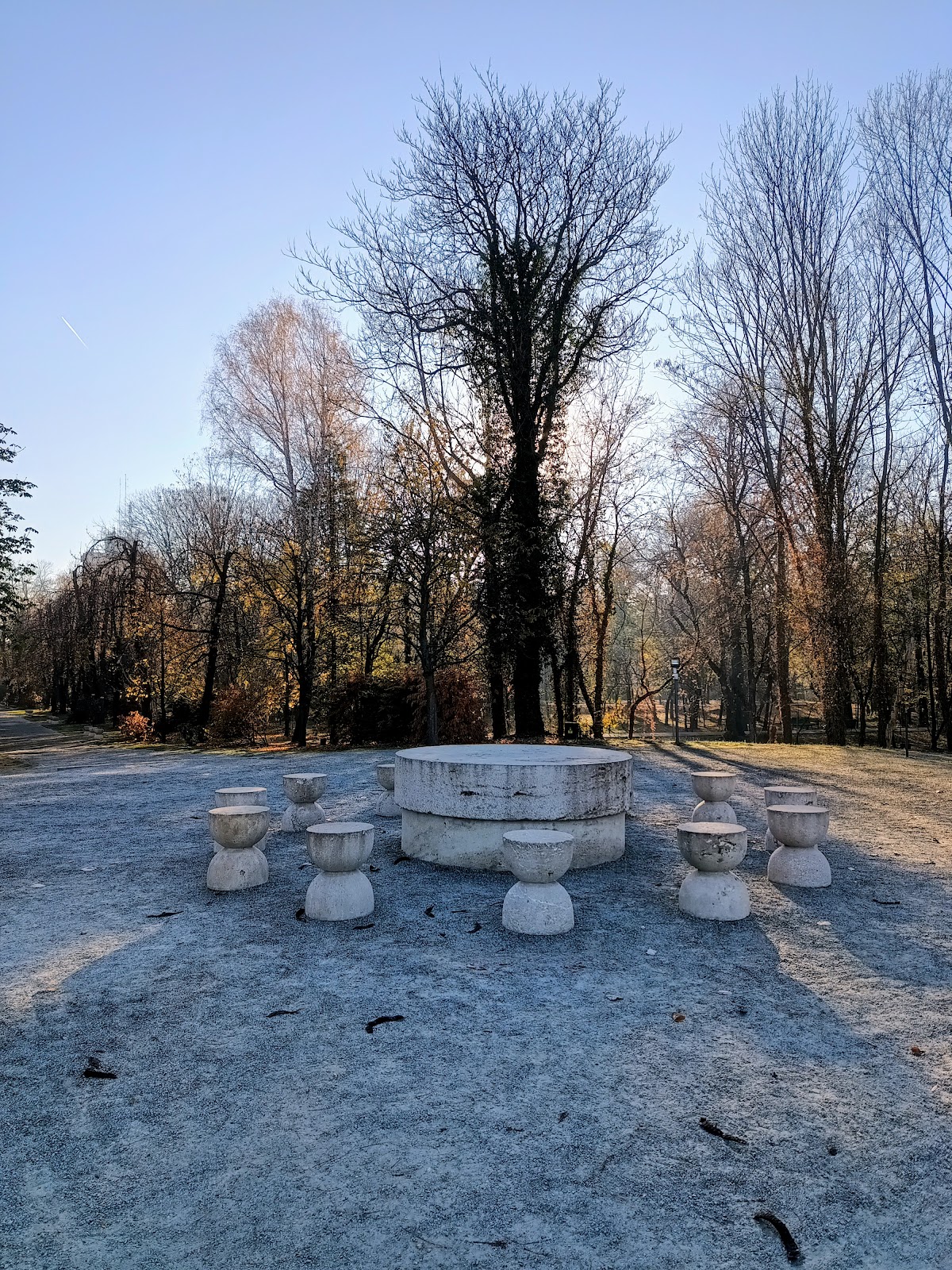 Ansamblul Monumental Brancusi - foto 1