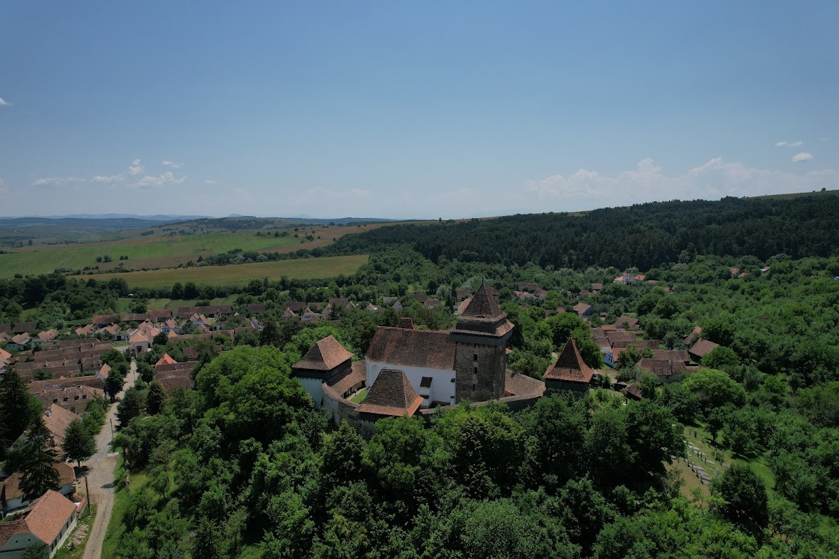 Biserica Fortificata Viscri - foto 2