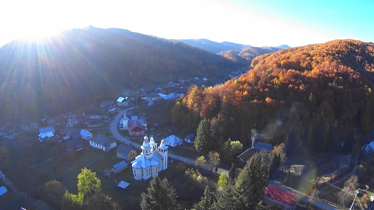 Alte Kirche von Strâmbu-Băiuţ
