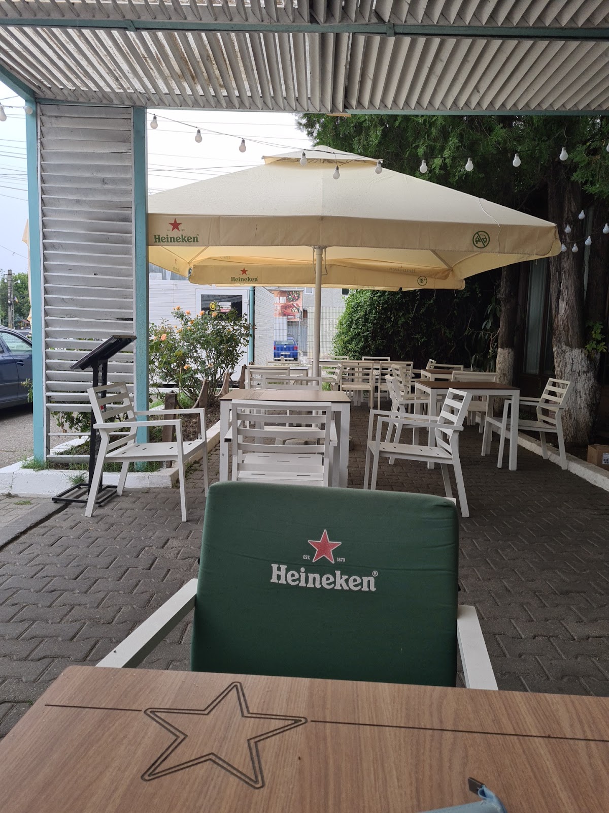 Bistro 1