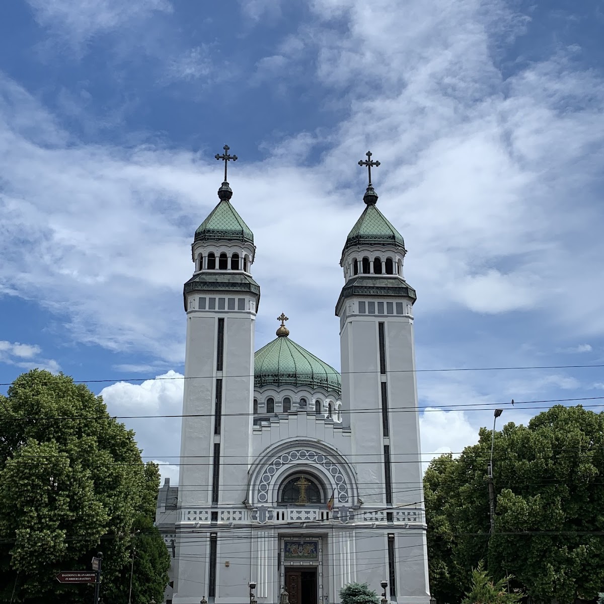 Catedrala Ortodoxă cu hramul Sf.Arhangheli Mihail și Gavril