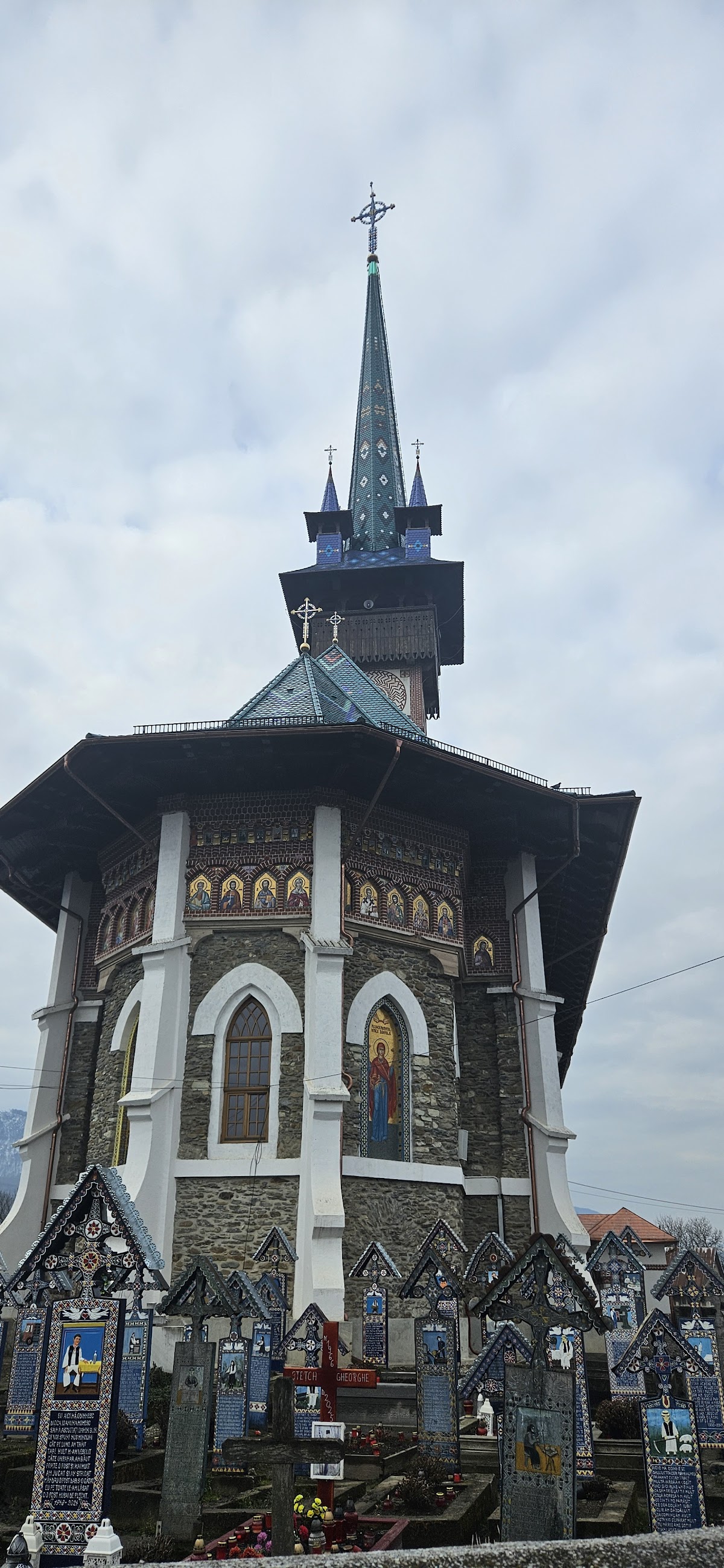 Cimitirul Vesel - foto 5