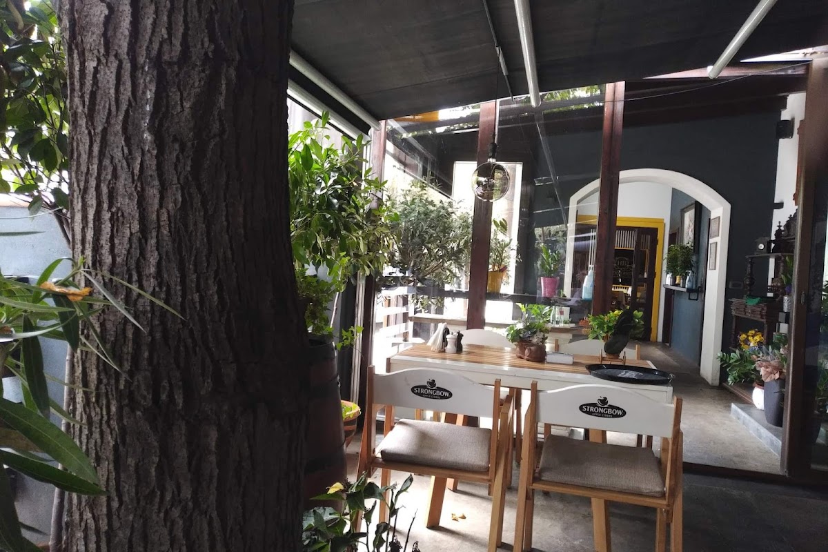 Hambar Bistro - Steak, Salads and Wine Bar