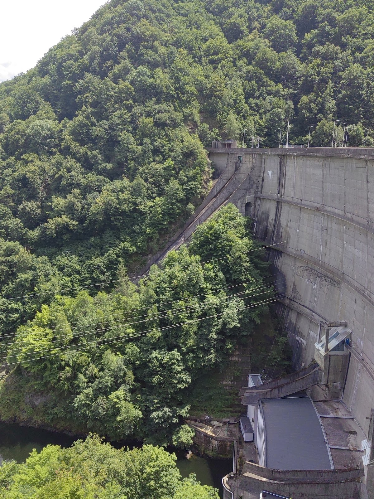 Lacul Tarnita - foto 3