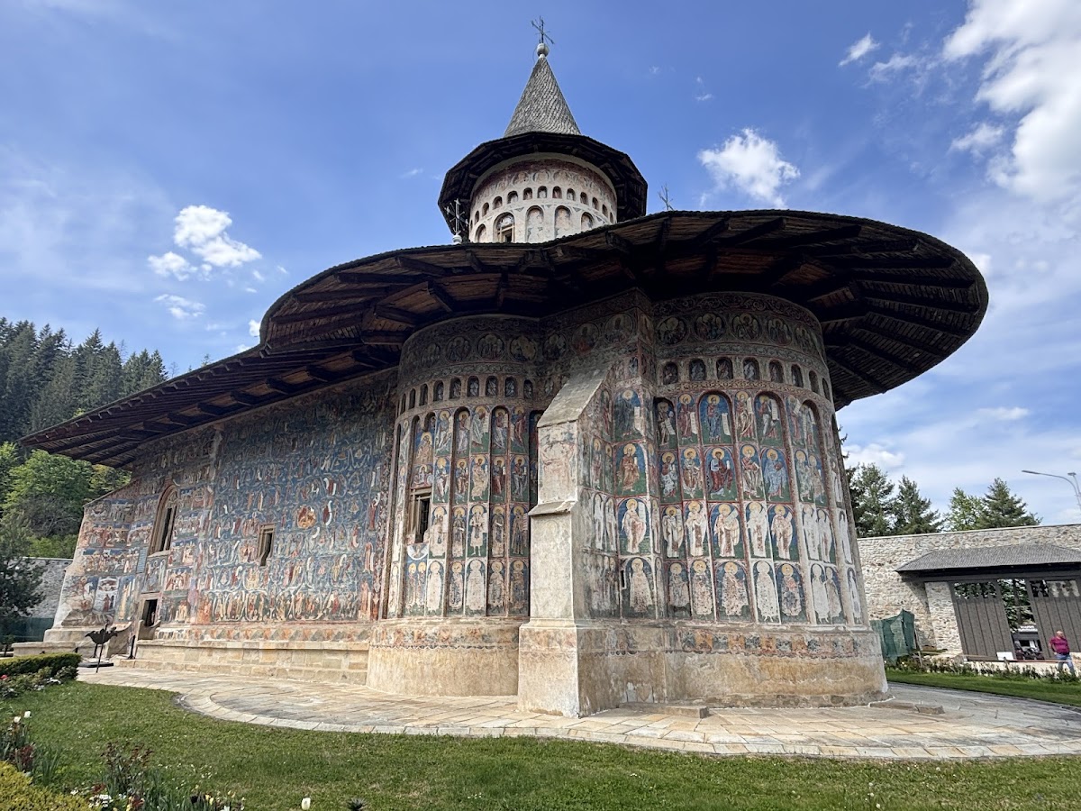 Manastirea Voronet - foto 2