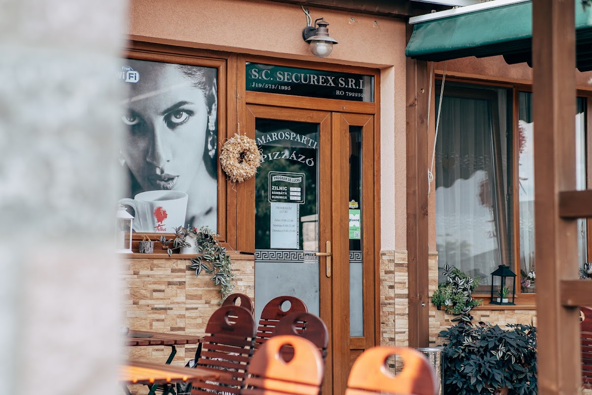 Marosparti Kisvendéglő és Pizzéria