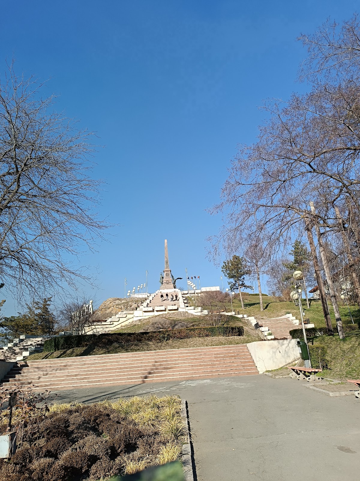 Monumentul Independentei - foto 3