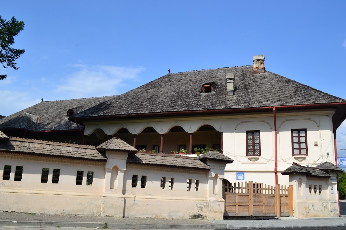 Musée d'Ethnographie et d'Art Populaire "Lilly, Margareta et Gică Ștefănescu"