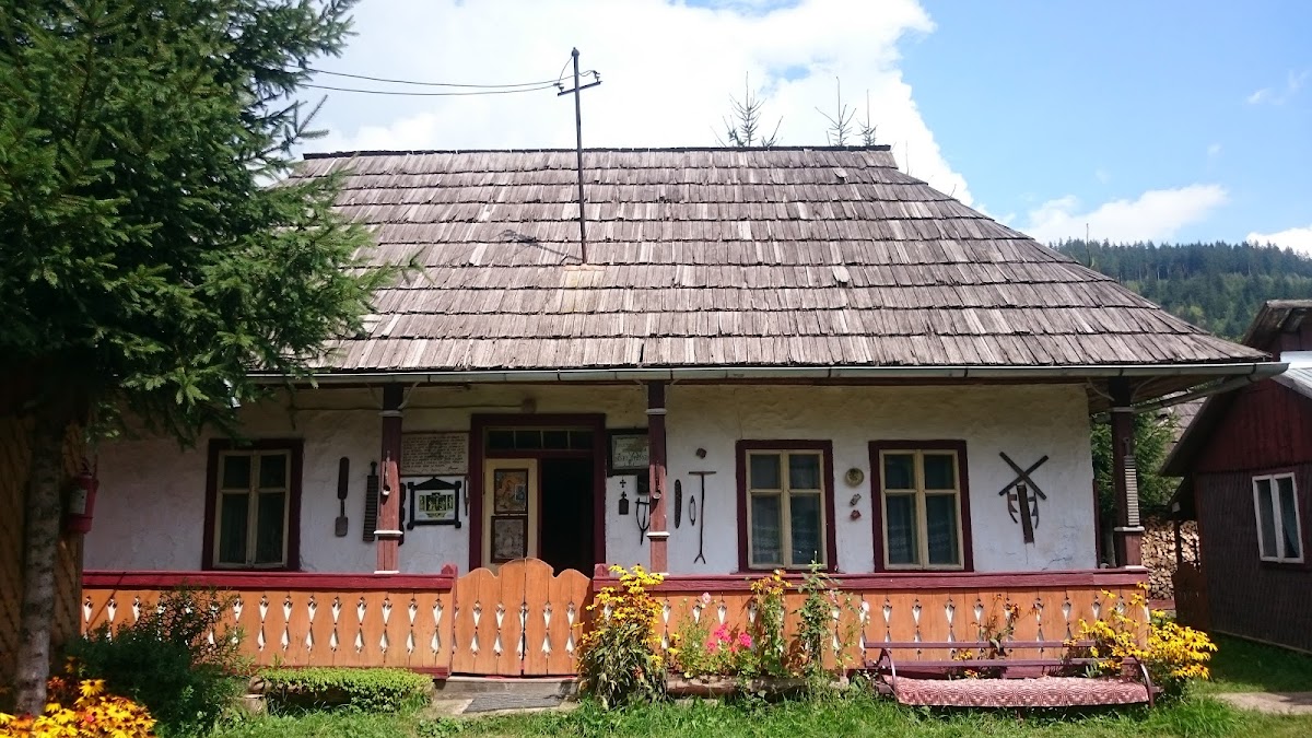 Etnográfiai Múzeum "Ioan Grămadă"