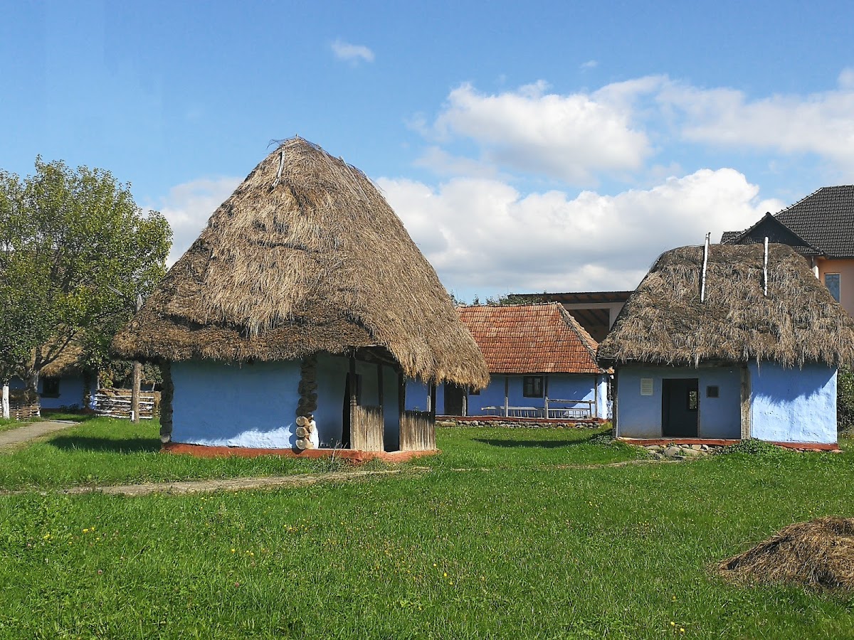 Museo del Pueblo Oșenesc - Museo de la Tierra Oașului