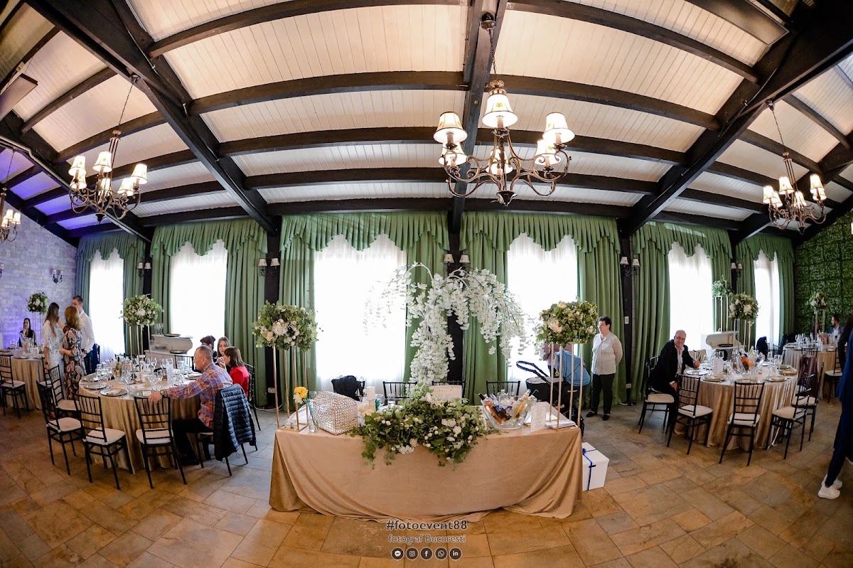 NIKO PALACE GARDEN SALON ANTIQUE