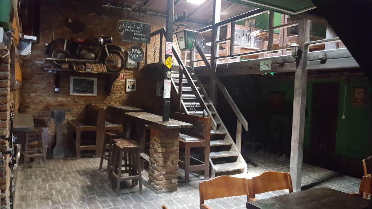 Old School Pub