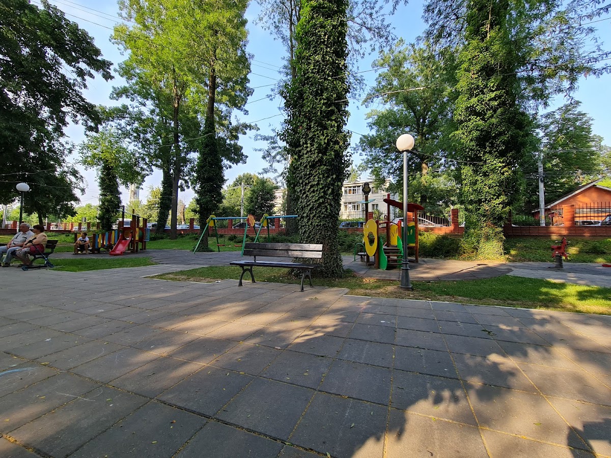 Brănești Park - Liceu