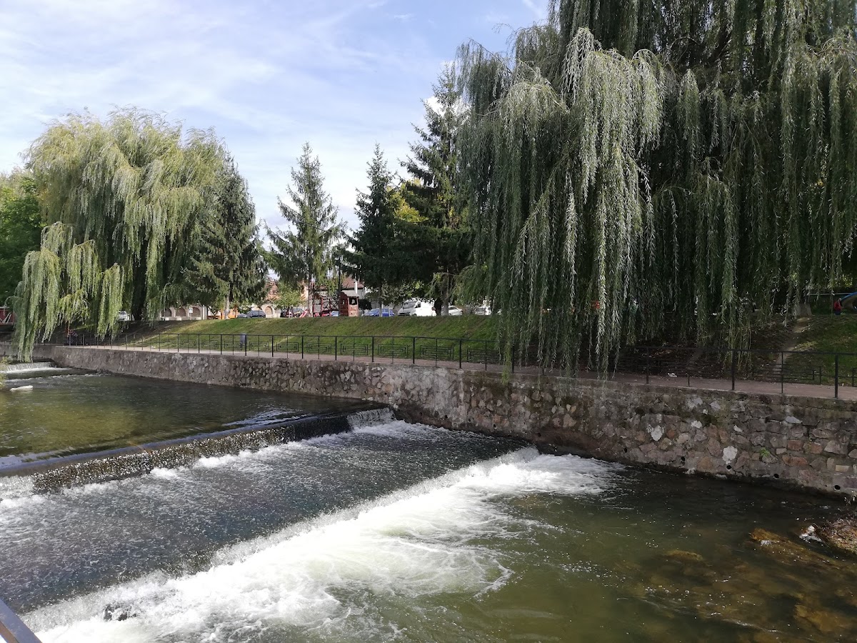 Parque infantil "Podeț"