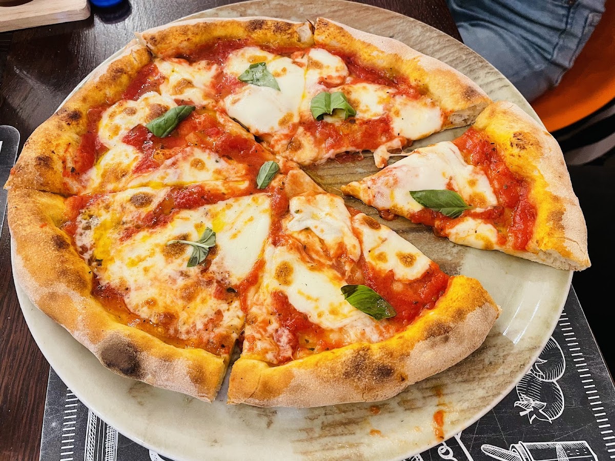 Pizza Al Forno