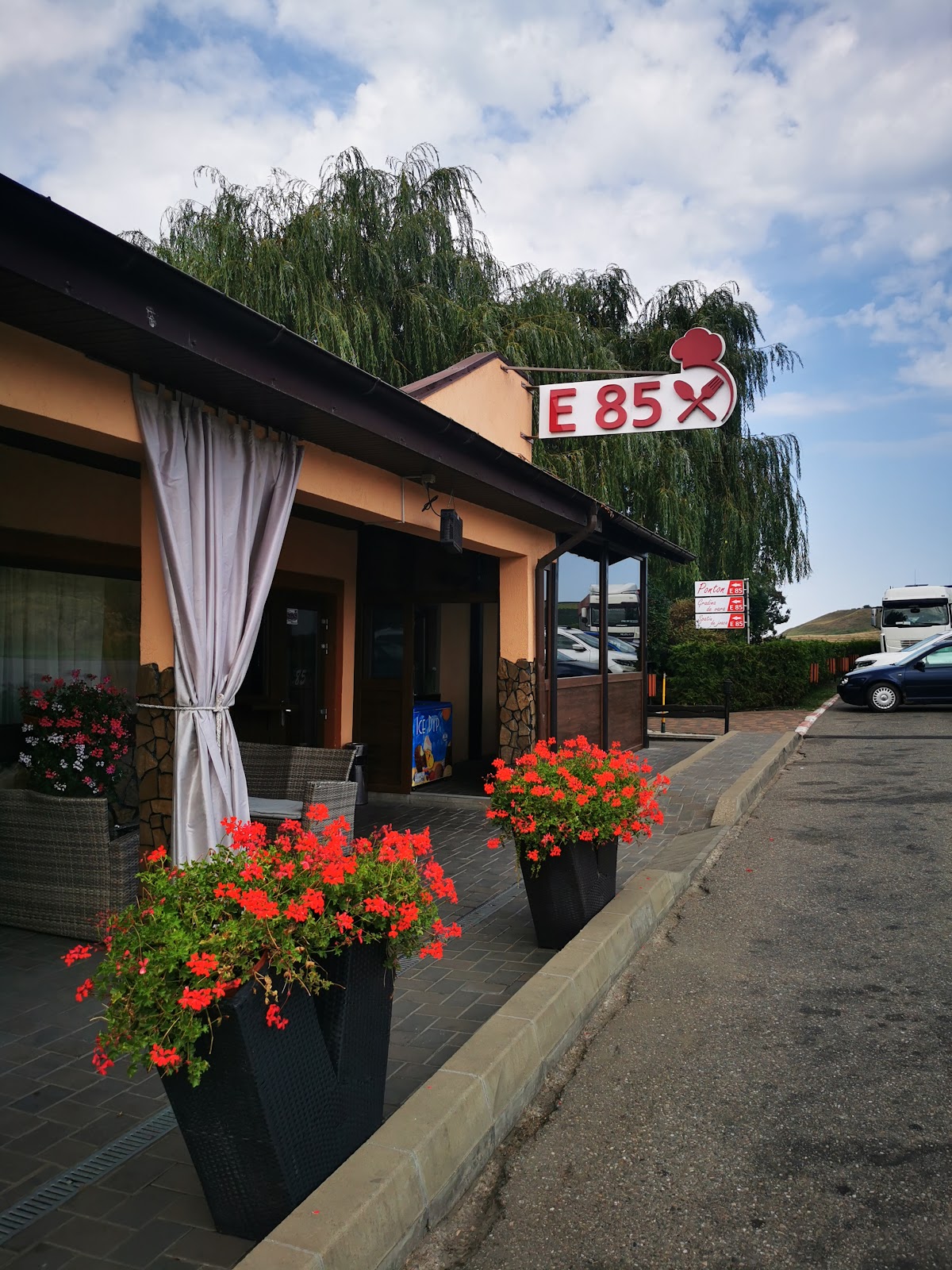 E85 "Casa Cristea" 餐厅