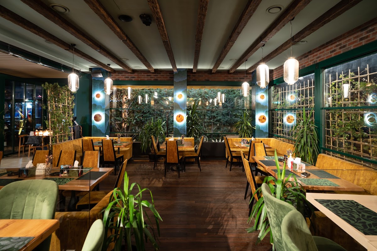 Super Bistro by Anna