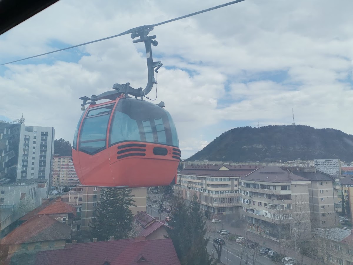 Teleférico - estación de salida - Piatra-Neamț
