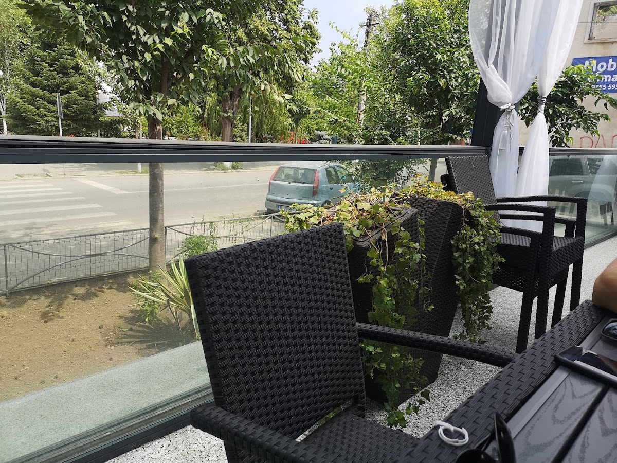 Terasa Cu Covrigi